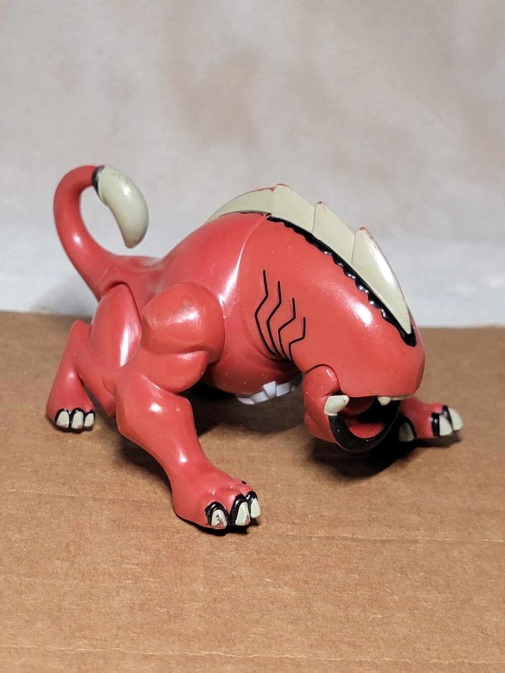 Ben 10 Ultimate Alien - Ultimate Wildmutt 4" Figure CN Bandai 2011 - C4